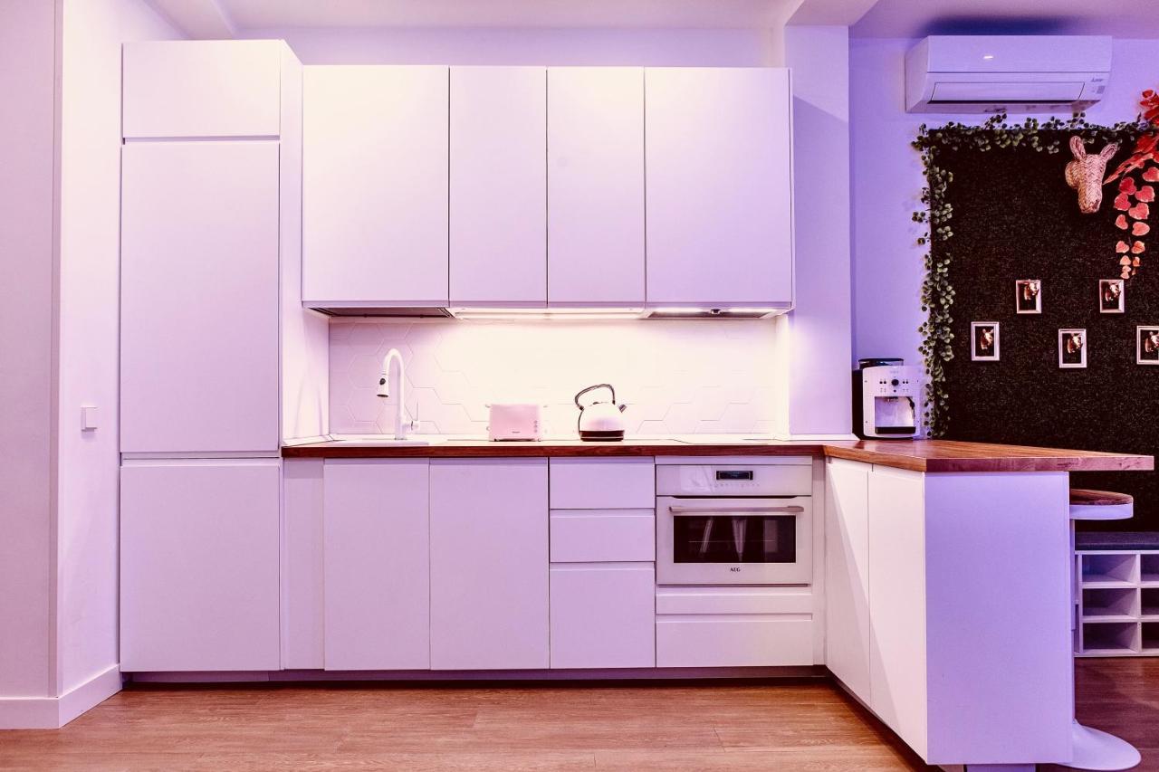 Calle Rodas 3 Central 5 Stars Apartment In Madrid For 6 People Kültér fotó